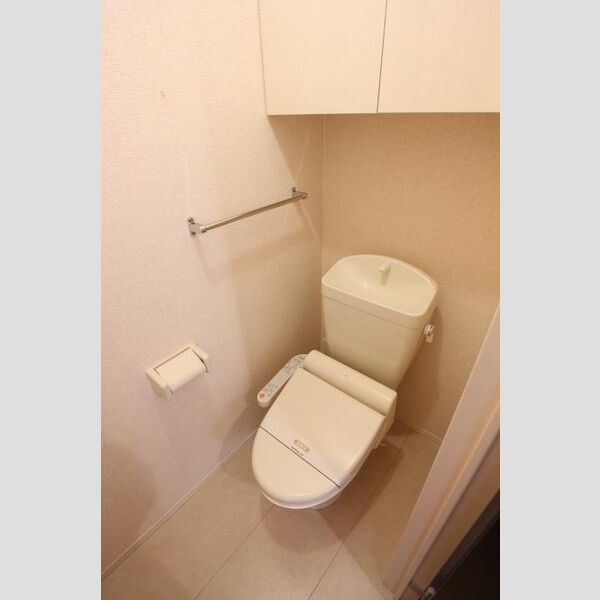 トイレ (温水洗浄暖房便座)