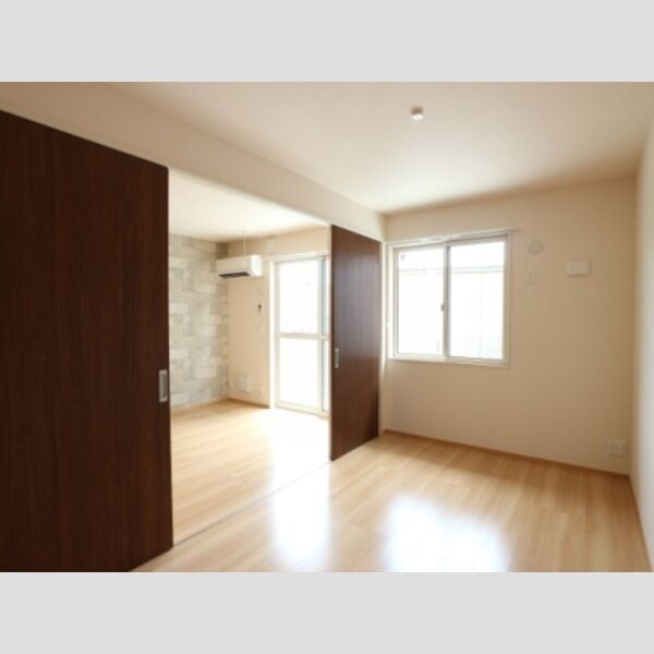 その他 (洋室)