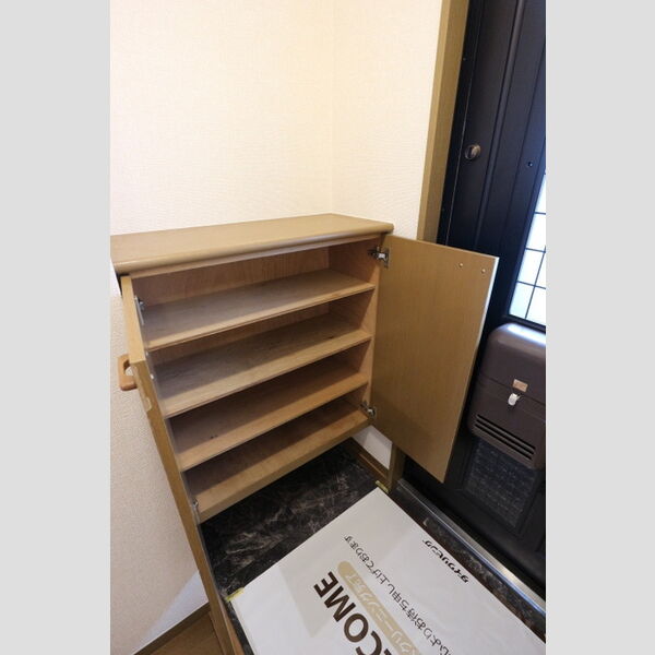 玄関 (シューズボックス)