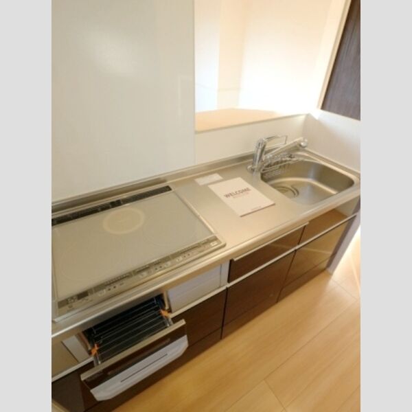 キッチン (IHコンロ3口グリル付)