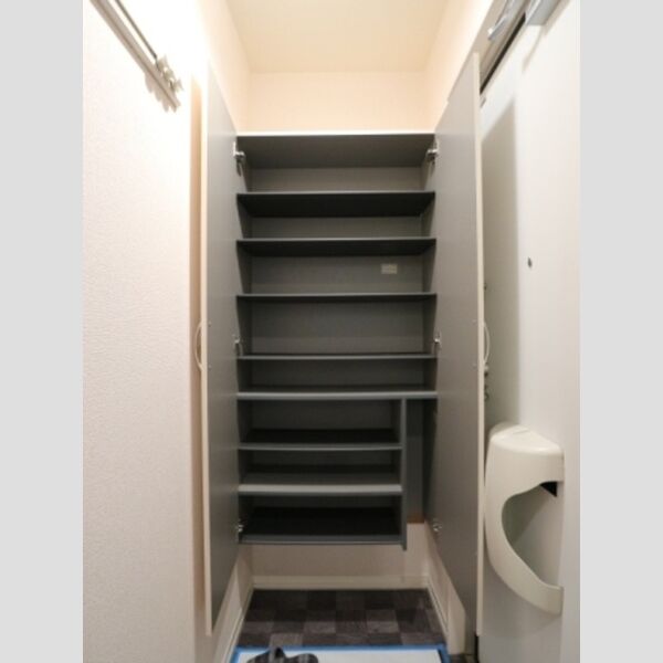 玄関 (シューズボックス)