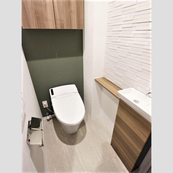 トイレ (温水洗浄暖房便座)