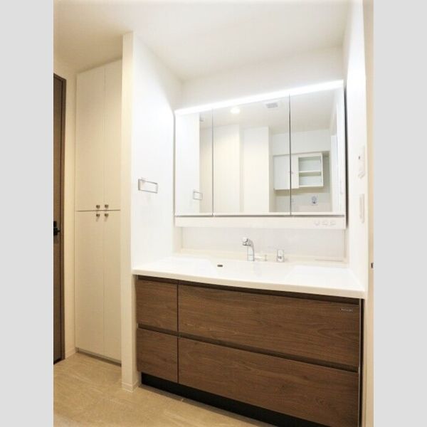 洗面所 (洗髪洗面化粧台)