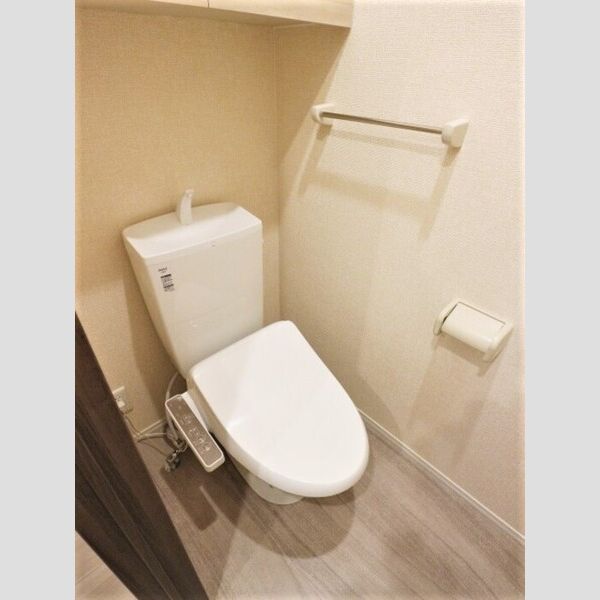 トイレ (温水洗浄暖房便座)