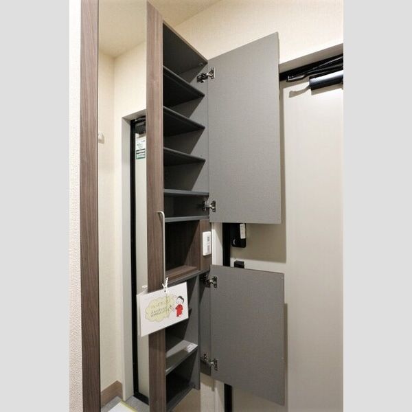 玄関 (シューズボックス)