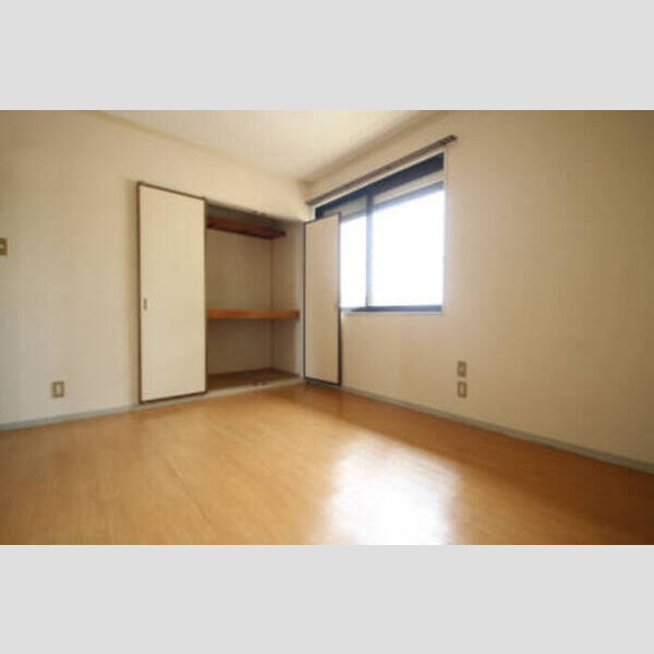 居室・リビング (201居室)