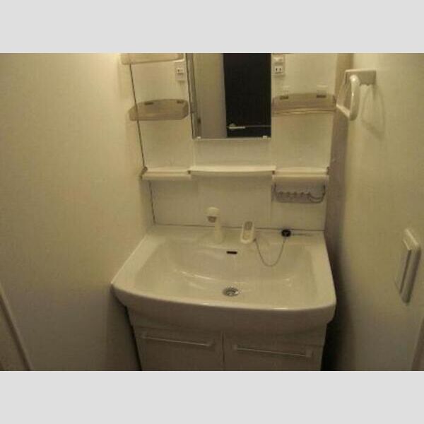 洗面所 (洗髪洗面化粧台)