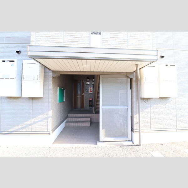 エントランス (エントランス)