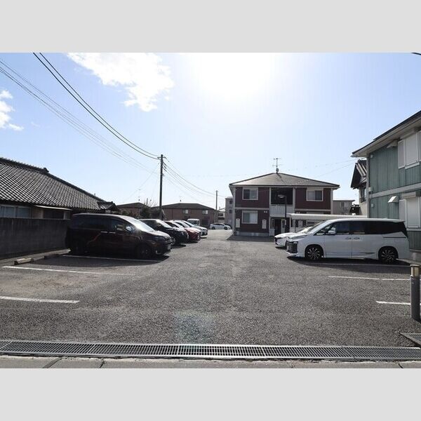 駐車場 (駐車場)