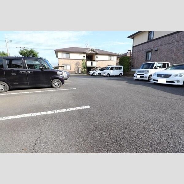 駐車場 (駐車場)