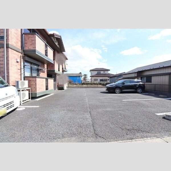 駐車場 (駐車場)