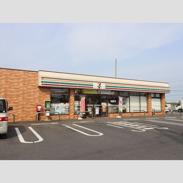 現地周辺 (セブンイレブン友部旭平店(695m))
