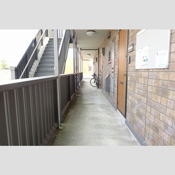 エントランス (エントランス)