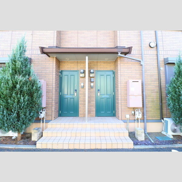 エントランス (エントランス)