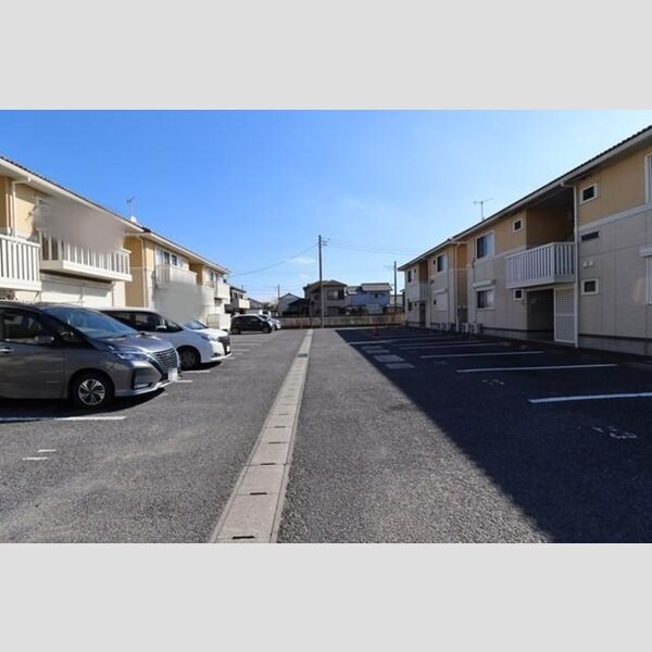 駐車場 (駐車場)