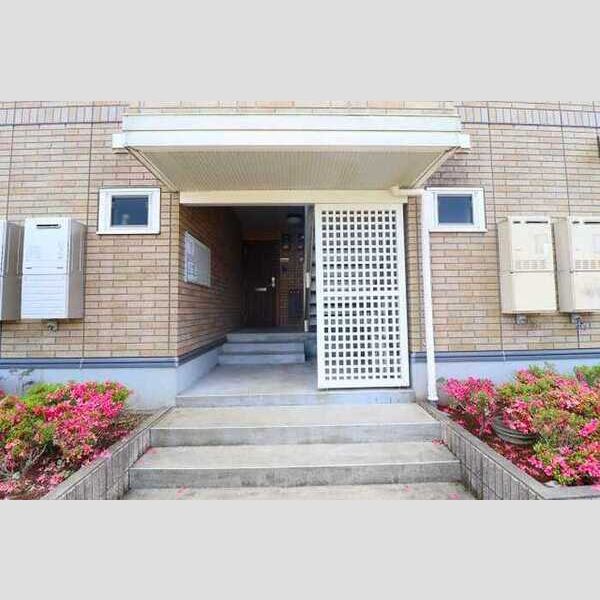 エントランス (エントランス)