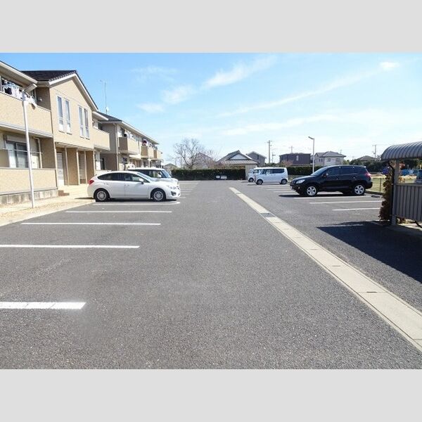 駐車場 (駐車場)