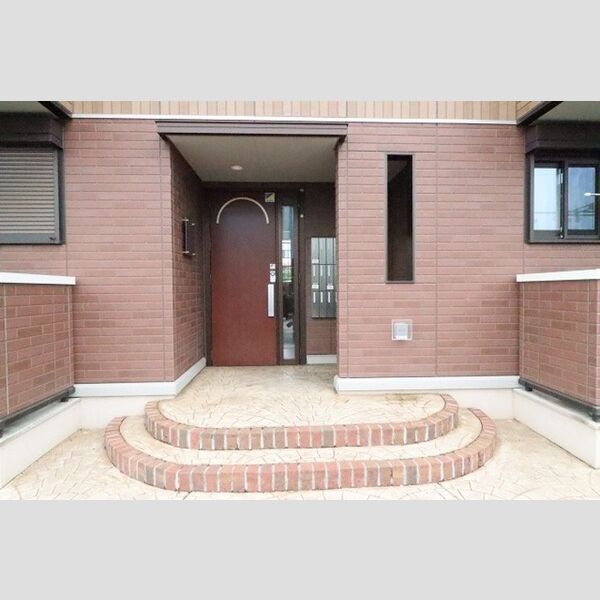 エントランス (エントランス)