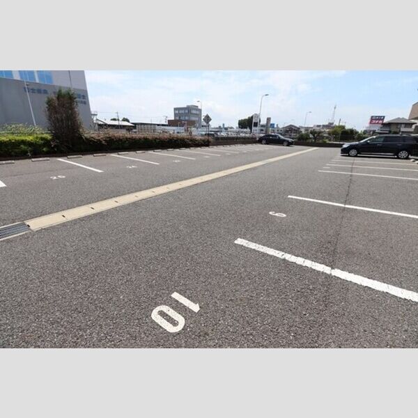 駐車場 (駐車場)