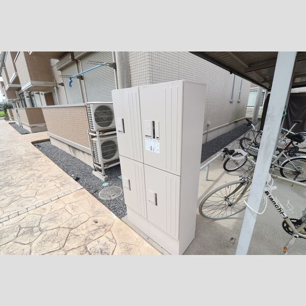 現地周辺 (宅配BOX)