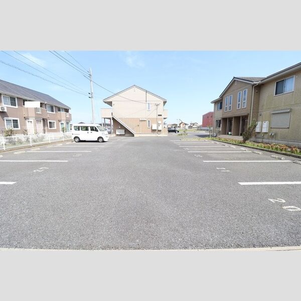 駐車場 (駐車場)