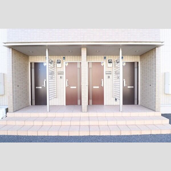 エントランス (エントランス)