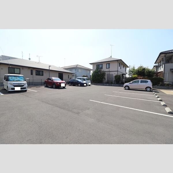駐車場 (駐車場)