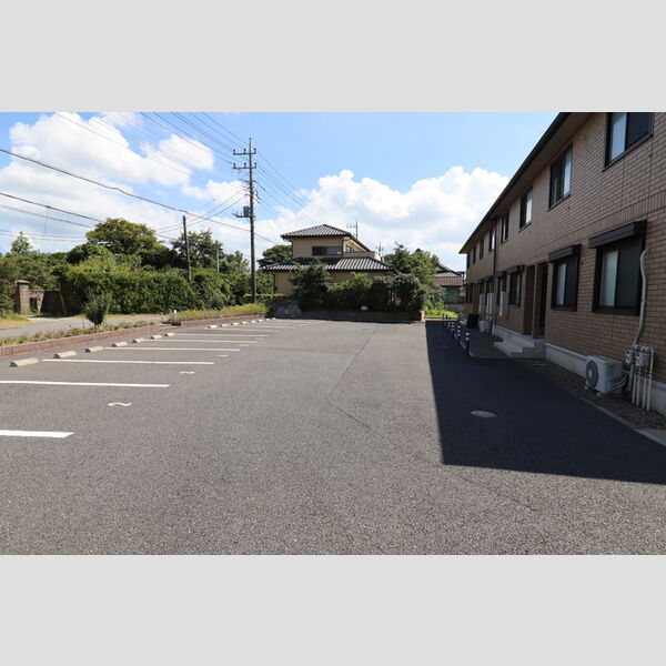 駐車場 (駐車場)