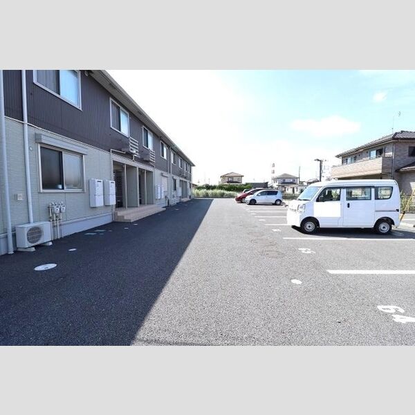 駐車場 (駐車場)