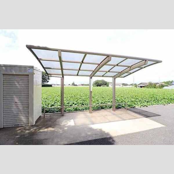 現地周辺 (駐輪場)