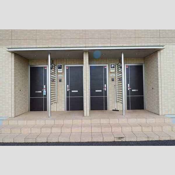 エントランス (エントランス)