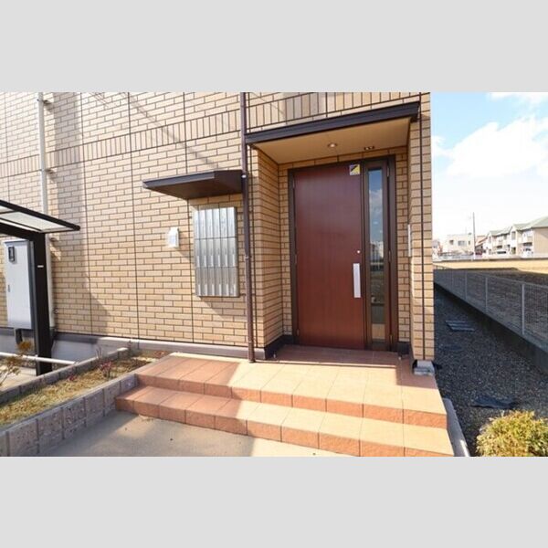 エントランス (エントランス)