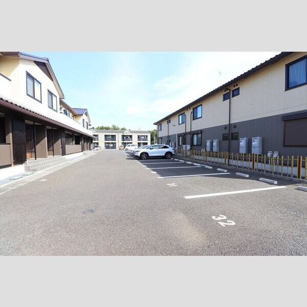 駐車場 (駐車場)