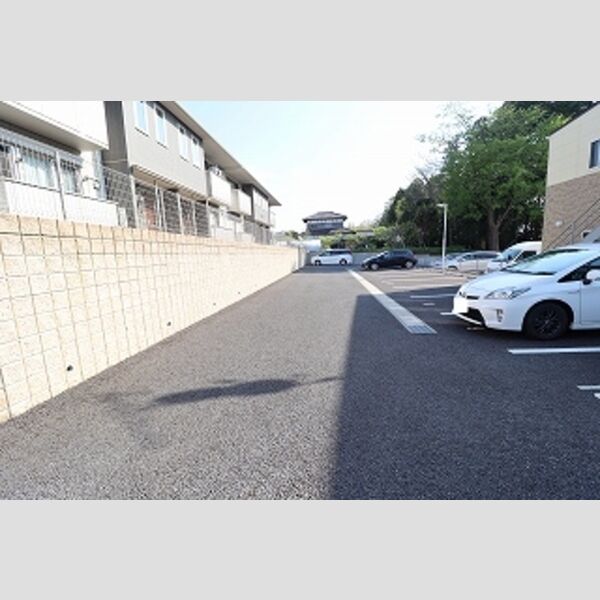 駐車場 (駐車場)