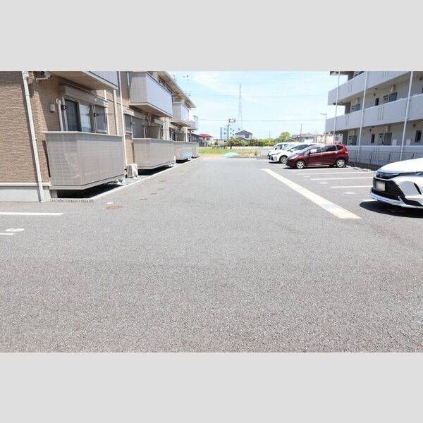 駐車場 (駐車場)