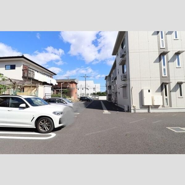 駐車場 (駐車場)