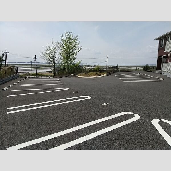 駐車場 (駐車場)