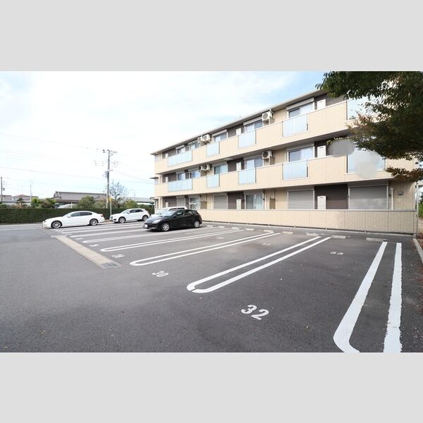 駐車場 (駐車場)