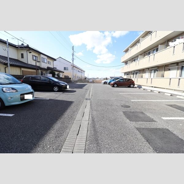 駐車場 (駐車場)