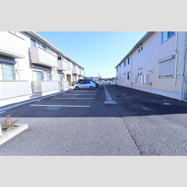 駐車場 (駐車場)