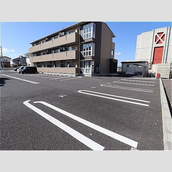 駐車場 (駐車場)