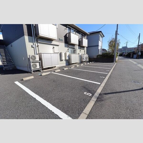 駐車場 (駐車場)