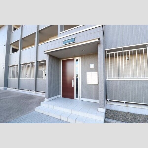 エントランス (エントランス)