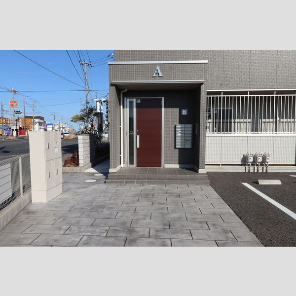 エントランス (エントランス)