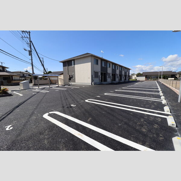駐車場 (駐車場)