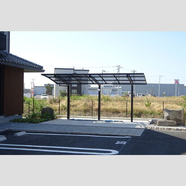 現地周辺 (駐輪場)