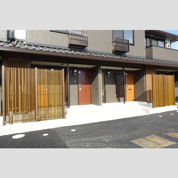 エントランス (エントランス)