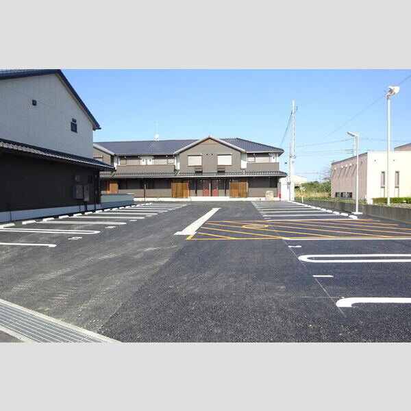 駐車場 (駐車場)