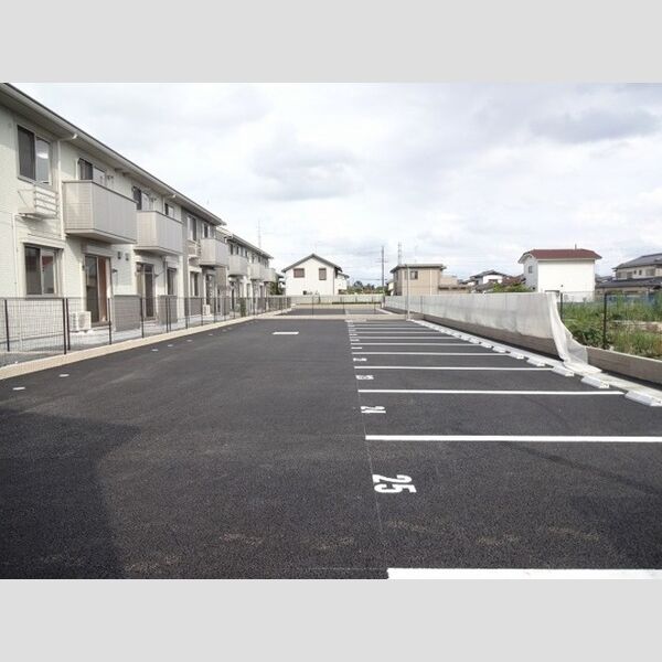駐車場 (駐車場)