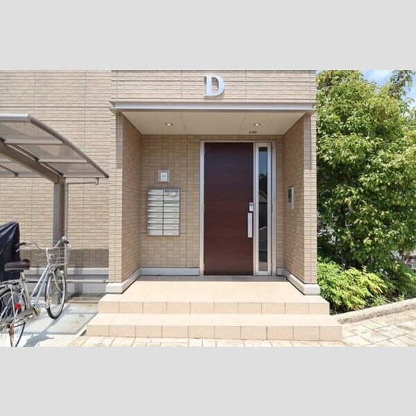 エントランス (エントランス)